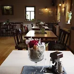 Wirtschaft & Zum Huthaus Konukevi Schneeberg (Saxony)