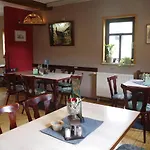 Wirtschaft & Zum Huthaus