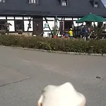 Wirtschaft & Zum Huthaus 3*