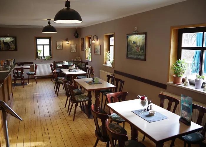Wirtschaft&pension Zum Huthaus Gasthof 3*