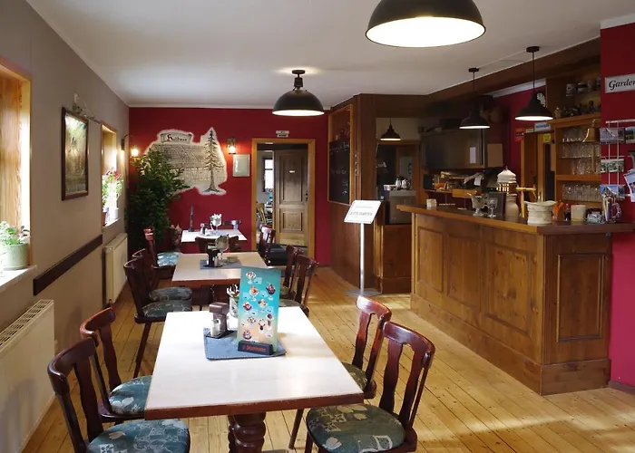 Wirtschaft&pension Zum Huthaus Gasthof 3*