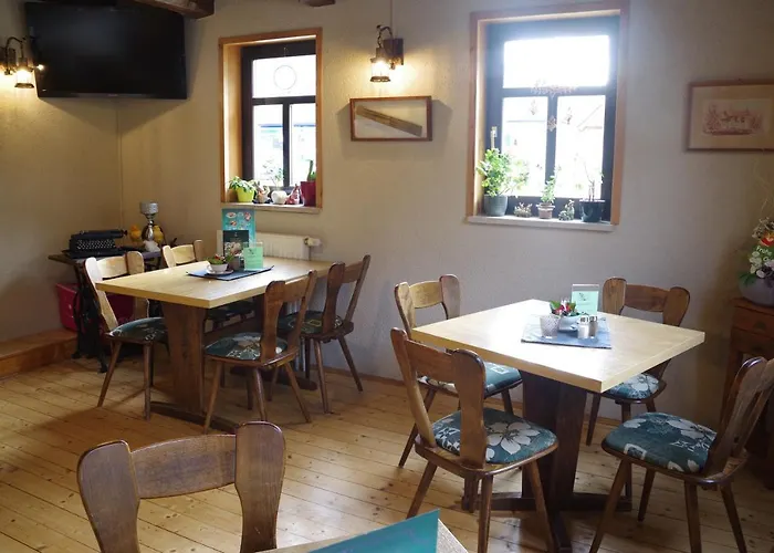 Wirtschaft&pension Zum Huthaus Gasthof 3*